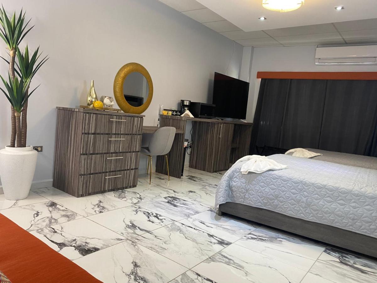 Itza-Bella Suites Isabela Esterno foto